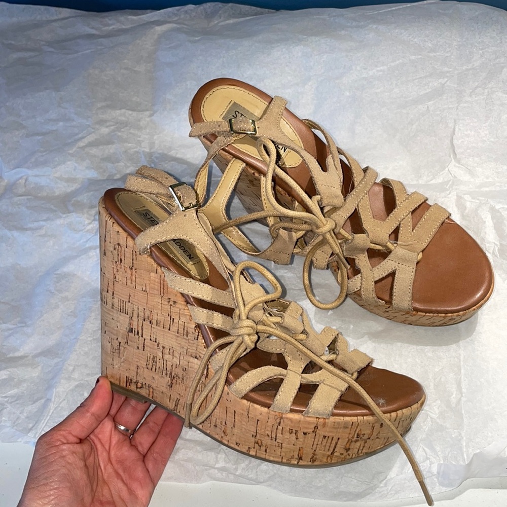 Steve Madden Beige Cork Wedges